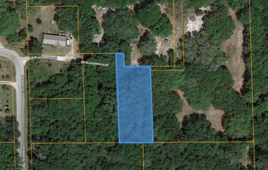 0.62 AC Mobile home or Building Lot in Lake City, FL! 3 Miles to major retailers Cracker Barrel, Walmart, Lowes, Starbucks.